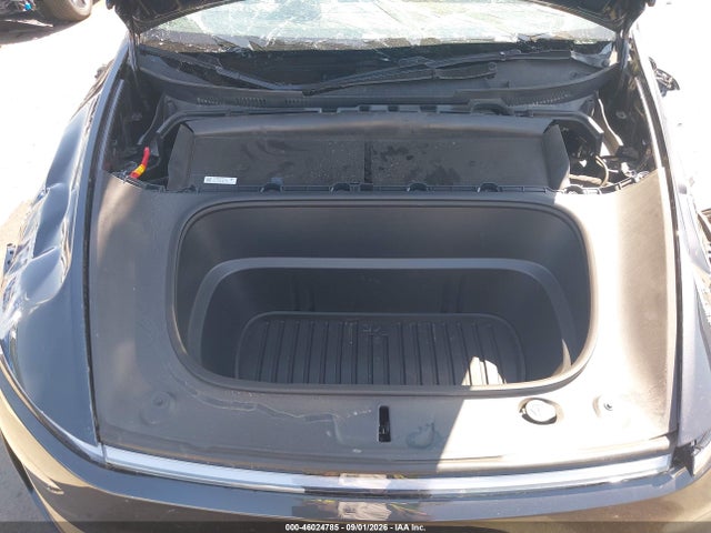 7SAYGDEE6TF653855 Tesla Model Y All-wheel Drive/long Range Launch Series/premium All-wheel Drive