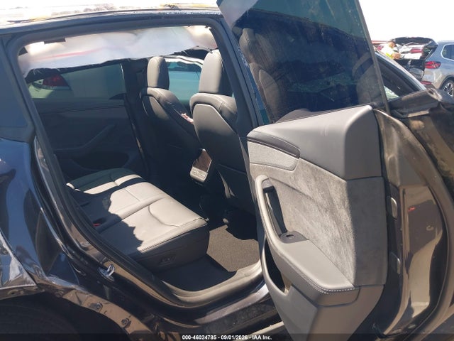 7SAYGDEE6TF653855 Tesla Model Y All-wheel Drive/long Range Launch Series/premium All-wheel Drive