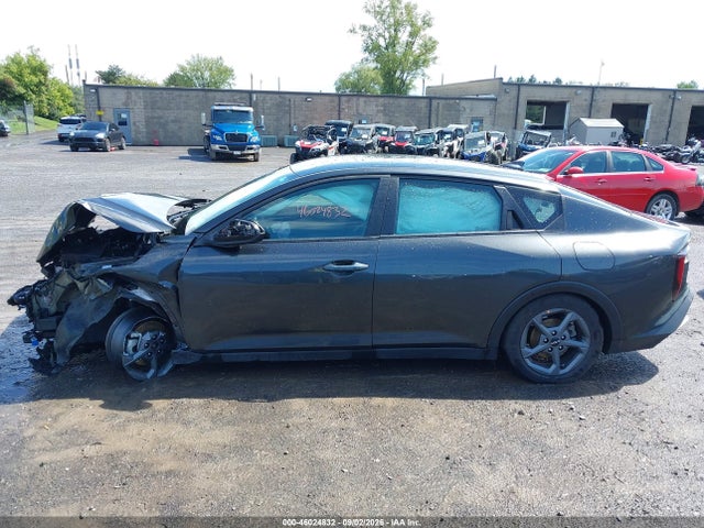 Продажа на аукционе авто 2025 Kia K4 Lxs, vin: 3KPFT4DE8SE101053, номер лота: 46024832