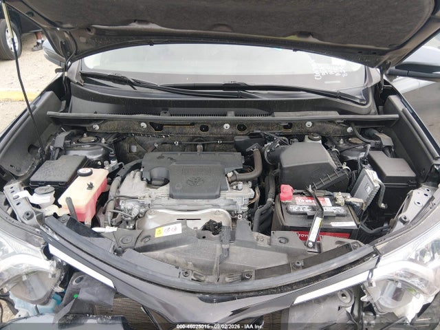 Toyota Rav4 Xle 2018 JTMWFREV9JJ723567 Image 10