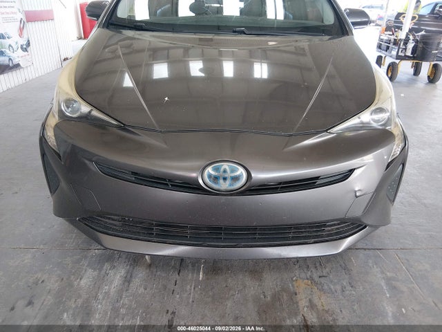 46025044 :رقم المزاد ، JTDKBRFU3H3548926 vin ، 2017 Toyota Prius Two مزاد بيع