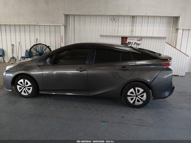 46025044 :رقم المزاد ، JTDKBRFU3H3548926 vin ، 2017 Toyota Prius Two مزاد بيع