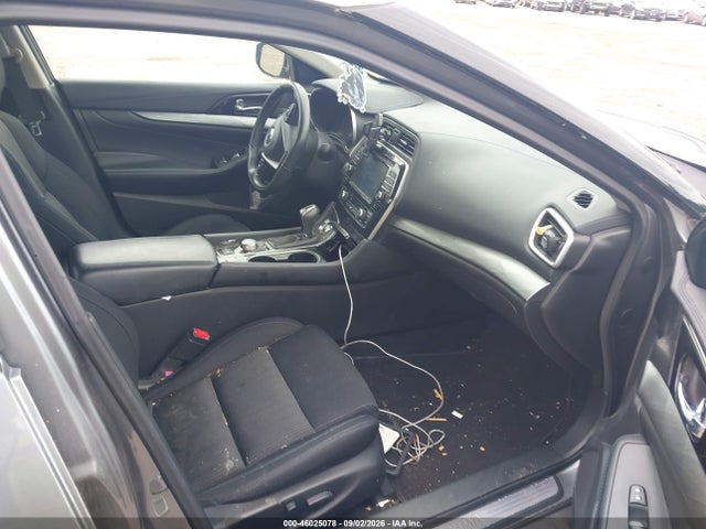 1N4AA6AP1HC456203 Nissan Maxima 3.5 S