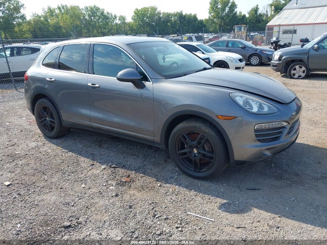 46025122 :رقم المزاد ، WP1AA2A22CLA12519 vin ، 2012 Porsche Cayenne مزاد بيع