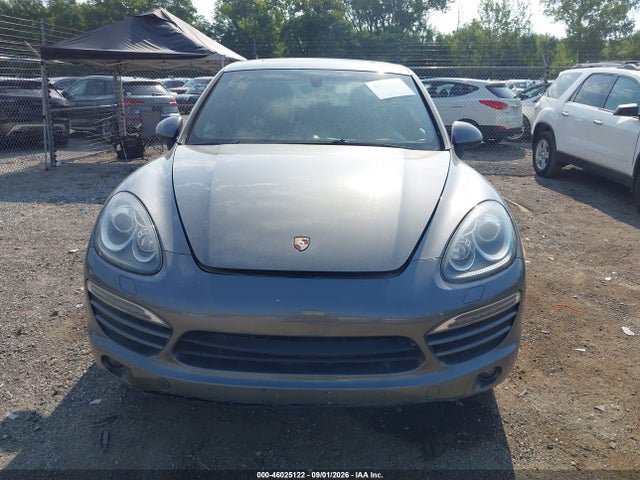 46025122 :رقم المزاد ، WP1AA2A22CLA12519 vin ، 2012 Porsche Cayenne مزاد بيع