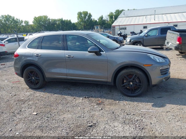 46025122 :رقم المزاد ، WP1AA2A22CLA12519 vin ، 2012 Porsche Cayenne مزاد بيع