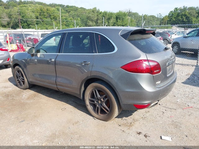 46025122 :رقم المزاد ، WP1AA2A22CLA12519 vin ، 2012 Porsche Cayenne مزاد بيع