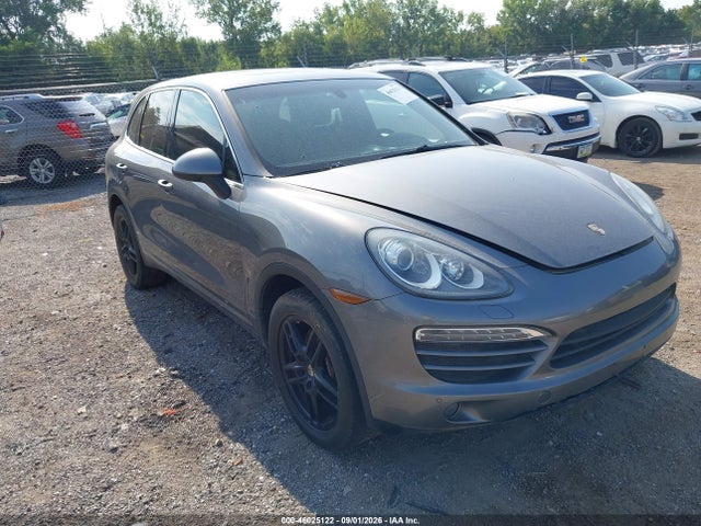 46025122 :رقم المزاد ، WP1AA2A22CLA12519 vin ، 2012 Porsche Cayenne مزاد بيع