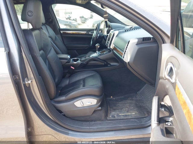 46025122 :رقم المزاد ، WP1AA2A22CLA12519 vin ، 2012 Porsche Cayenne مزاد بيع
