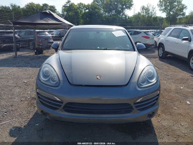 46025122 :رقم المزاد ، WP1AA2A22CLA12519 vin ، 2012 Porsche Cayenne مزاد بيع
