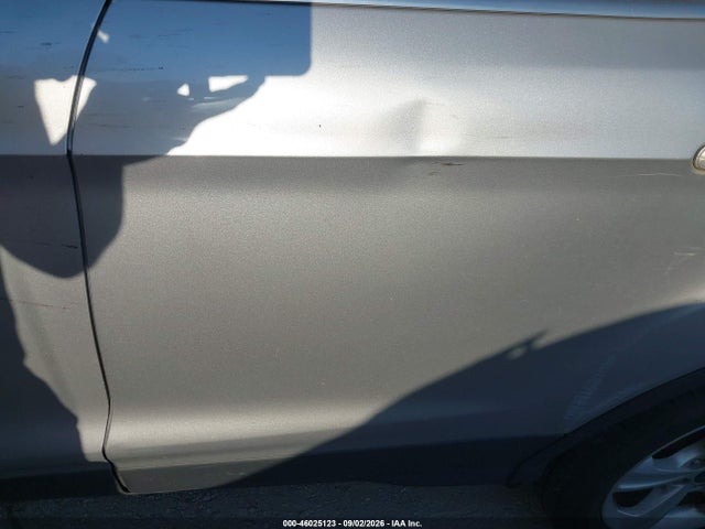 46025123 :رقم المزاد ، 1FMCU9GX6GUC11128 vin ، 2016 Ford Escape Se مزاد بيع