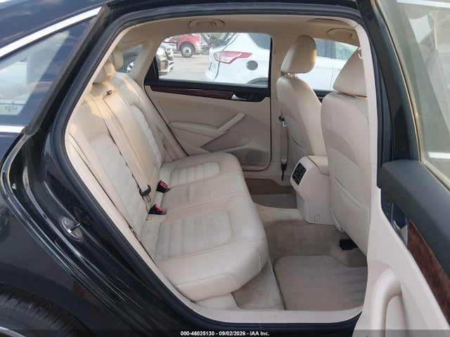 2013 Volkswagen Passat 2.0l Tdi Sel Premium მანქანა იყიდება აუქციონზე, vin: 1VWCN7A38DC061114, აუქციონის ნომერი: 46025130