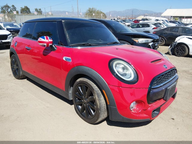 Mini Hardtop Cooper S 2019 WMWXP7C58K2A49433 main image