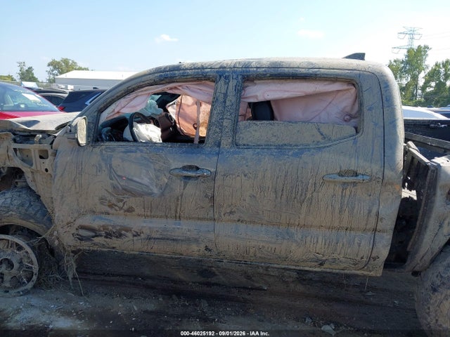 2018 Toyota Tacoma Trd Off Road მანქანა იყიდება აუქციონზე, vin: 3TMCZ5AN6JM141468, აუქციონის ნომერი: 46025192