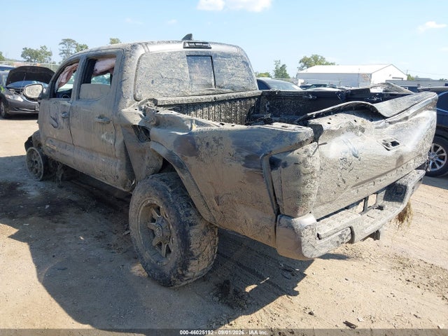 2018 Toyota Tacoma Trd Off Road მანქანა იყიდება აუქციონზე, vin: 3TMCZ5AN6JM141468, აუქციონის ნომერი: 46025192