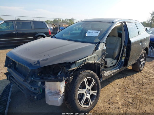 Продажа на аукционе авто 2014 Volvo Xc60 T6 R-design, vin: YV4902DZ6E2544443, номер лота: 46025208