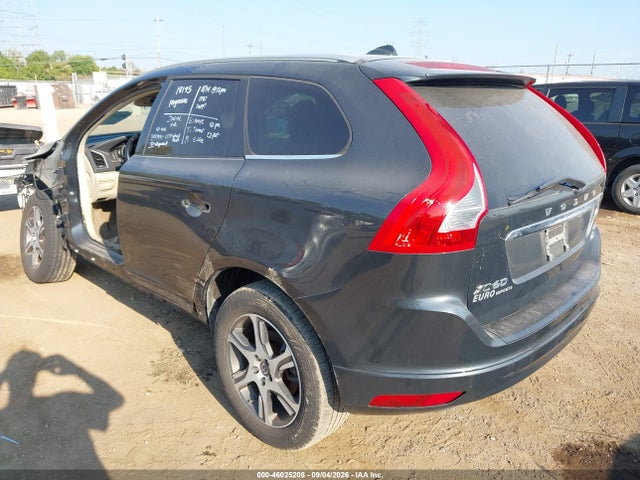 Продажа на аукционе авто 2014 Volvo Xc60 T6 R-design, vin: YV4902DZ6E2544443, номер лота: 46025208