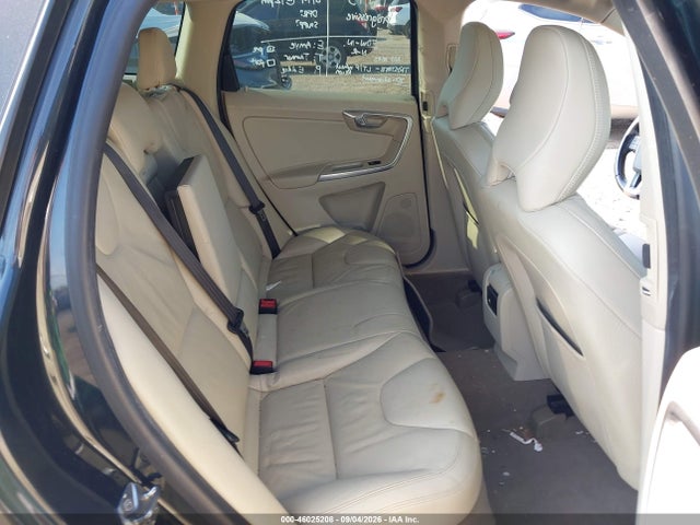 Продажа на аукционе авто 2014 Volvo Xc60 T6 R-design, vin: YV4902DZ6E2544443, номер лота: 46025208