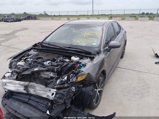 Продажа на аукционе авто 2018 Toyota Camry Hybrid Se, vin: 4T1B21HK2JU001817, номер лота: 46025226