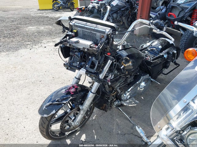 Harley-Davidson FLTRX 2024 1HD1KH718RB656443 Image 2
