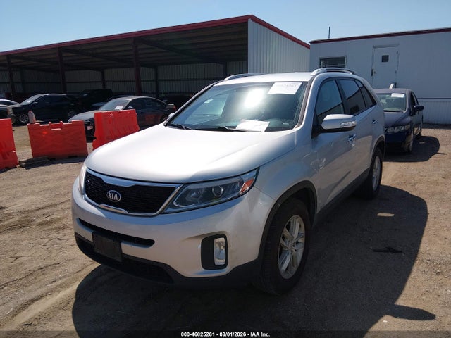 KIA Sorento Lx V6 2014 5XYKTDA78EG457868 Image 2