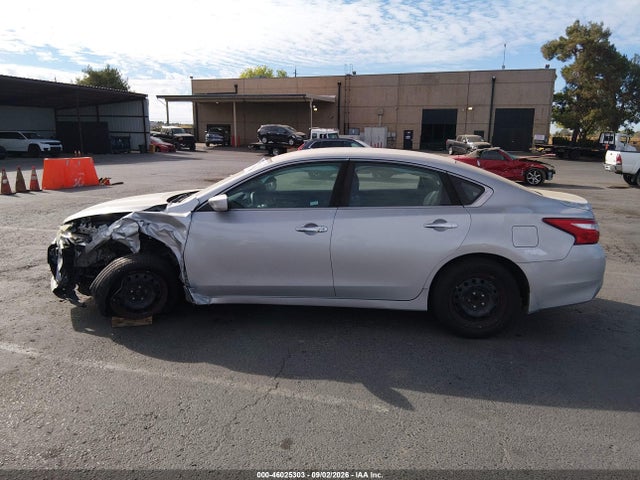 1N4AL3AP8HC231530 Nissan Altima 2.5 S