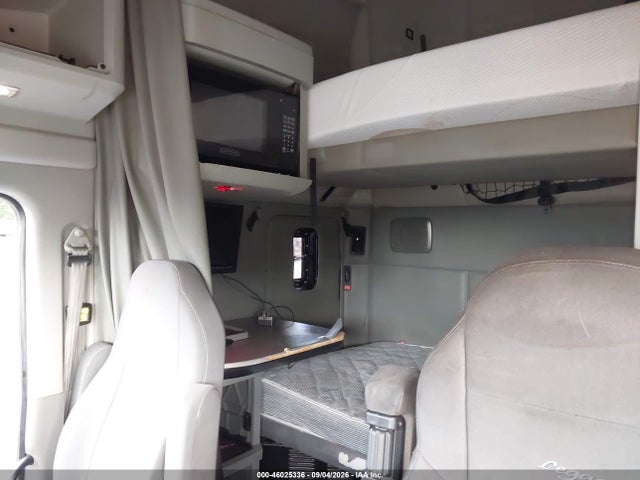 46025336 :رقم المزاد ، 1XKYDP9X6KJ239618 vin ، 2019 Kenworth T680 مزاد بيع