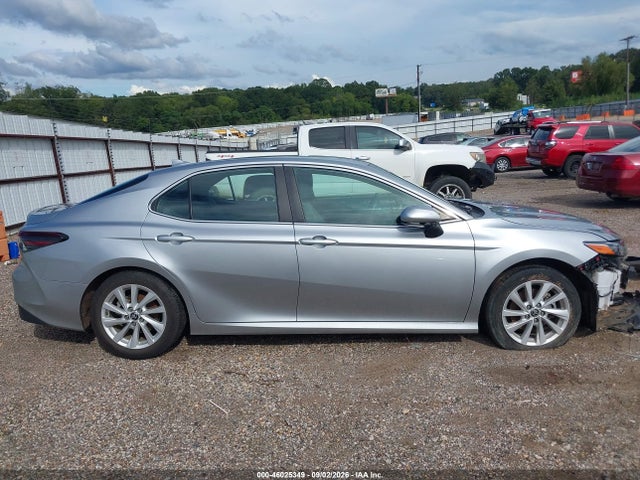 Toyota CAMRY LE 2022 4T1C11AK3NU696266 Image 13