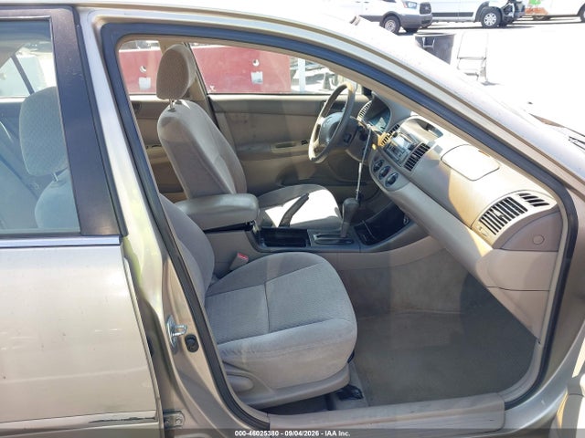 46025380 :رقم المزاد ، 4T1BE32K43U214962 vin ، 2003 Toyota Camry Le مزاد بيع