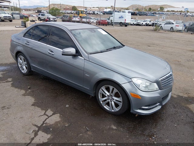 Продажа на аукционе авто 2012 Mercedes-benz C 250 Luxury, vin: WDDGF4HB2CA652584, номер лота: 46025396