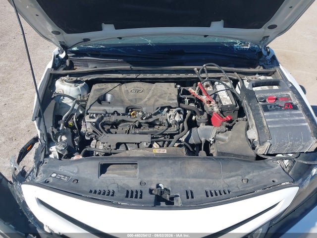 46025412 :رقم المزاد ، 4T1T11AK6NU015551 vin ، 2022 Toyota Camry Se مزاد بيع