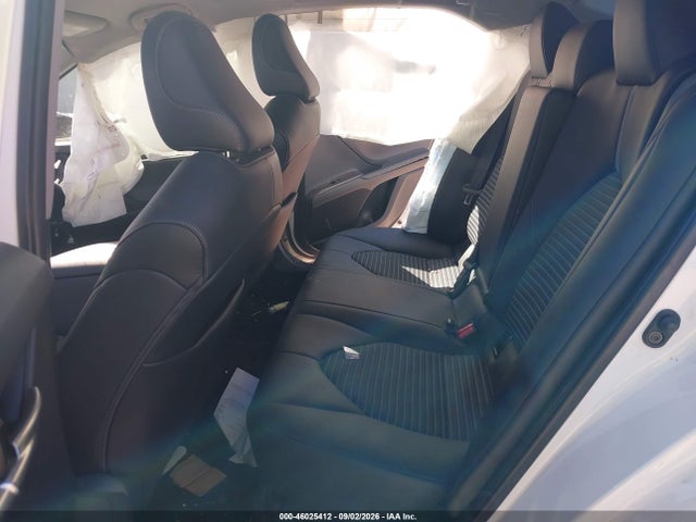 46025412 :رقم المزاد ، 4T1T11AK6NU015551 vin ، 2022 Toyota Camry Se مزاد بيع