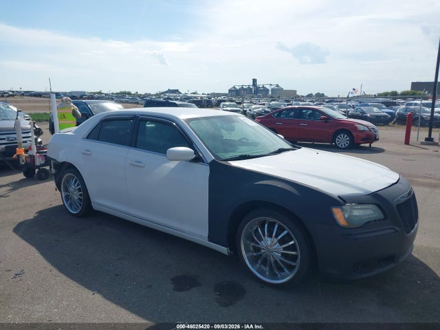 2013 Chrysler 300 Motown მანქანა იყიდება აუქციონზე, vin: 2C3CCAAG0DH534000, აუქციონის ნომერი: 46025420