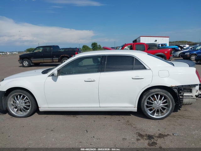 2013 Chrysler 300 Motown მანქანა იყიდება აუქციონზე, vin: 2C3CCAAG0DH534000, აუქციონის ნომერი: 46025420