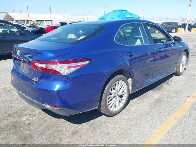 4T1B21HK6JU509613 Toyota Camry Hybrid Xle