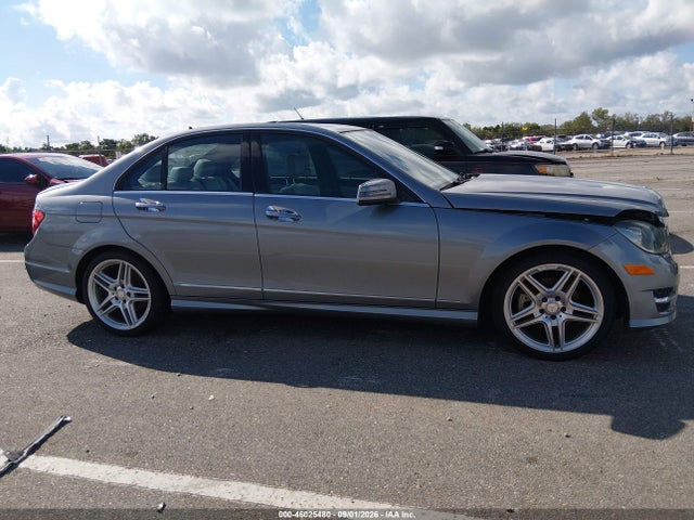 46025480 :رقم المزاد ، WDDGF4HB9EG253882 vin ، 2014 Mercedes-benz C 250 Sport مزاد بيع