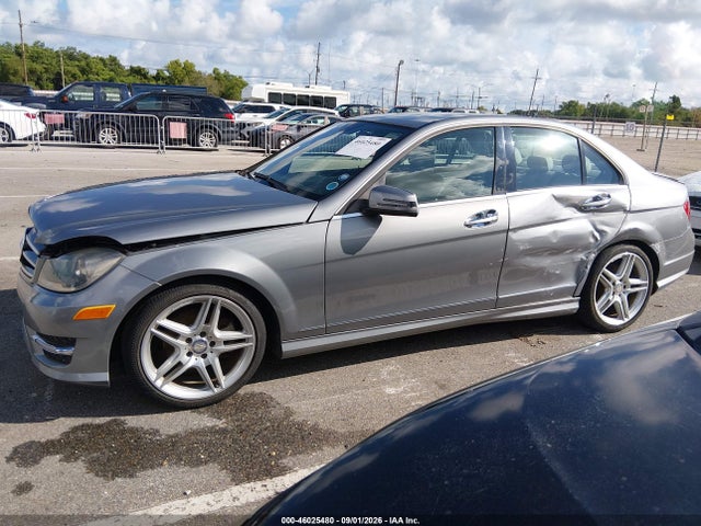 46025480 :رقم المزاد ، WDDGF4HB9EG253882 vin ، 2014 Mercedes-benz C 250 Sport مزاد بيع