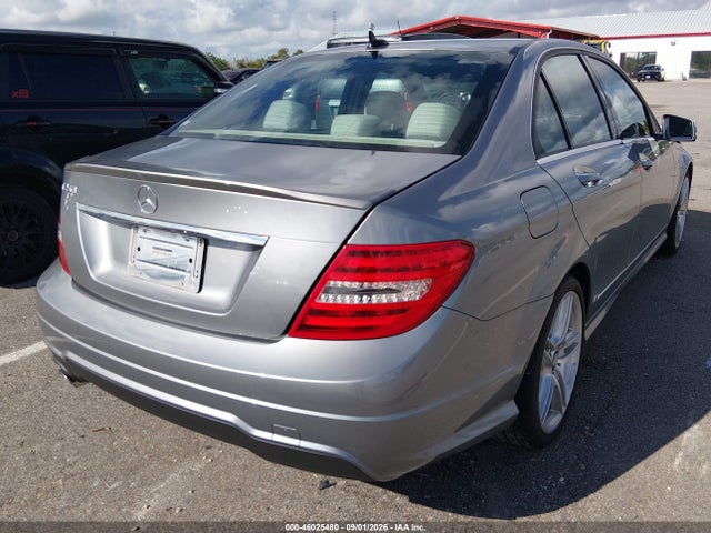 46025480 :رقم المزاد ، WDDGF4HB9EG253882 vin ، 2014 Mercedes-benz C 250 Sport مزاد بيع