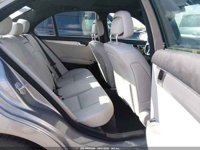 46025480 :رقم المزاد ، WDDGF4HB9EG253882 vin ، 2014 Mercedes-benz C 250 Sport مزاد بيع