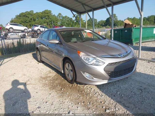 Auction sale of the 2011 Hyundai Sonata Hybrid, vin: KMHEC4A42BA001472, lot number: 46025502