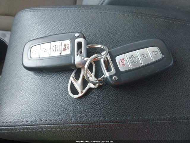 Продажа на аукционе авто 2011 Hyundai Sonata Hybrid, vin: KMHEC4A42BA001472, номер лота: 46025502