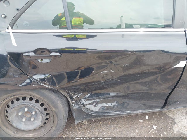 46025511 :رقم المزاد ، 4T1BF1FK8HU409353 vin ، 2017 Toyota Camry Le مزاد بيع