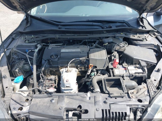 46025530 :رقم المزاد ، 1HGCR2F74FA224394 vin ، 2015 Honda Accord Ex مزاد بيع