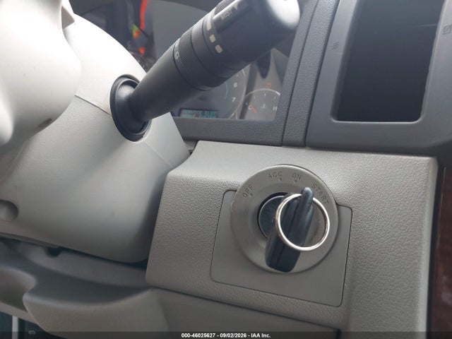46025627 :رقم المزاد ، 1J8HR58285C641438 vin ، 2005 Jeep Grand Cherokee Limited مزاد بيع