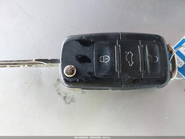 2007 Volkswagen Rabbit 2-door მანქანა იყიდება აუქციონზე, vin: WVWAR71K67W025219, აუქციონის ნომერი: 46025643