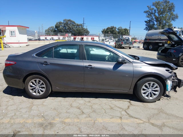 4T1BD1FK8GU178443 Toyota Camry Hybrid Le