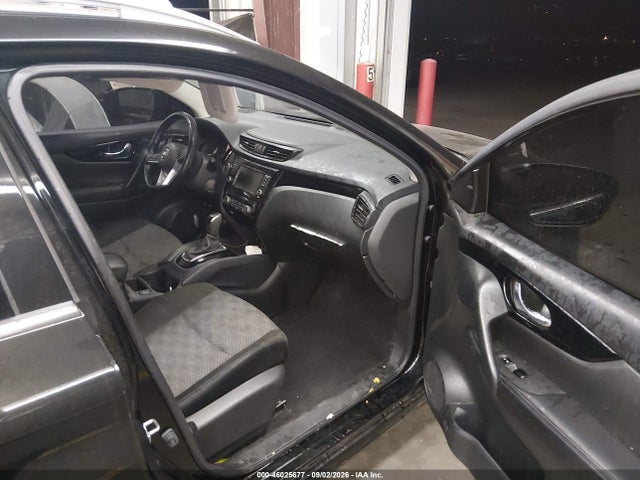 46025677 :رقم المزاد ، JN1BJ1BW1NW476164 vin ، 2022 Nissan Rogue Sport Sv Awd Xtronic Cvt مزاد بيع