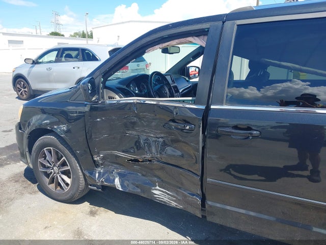 46025714 :رقم المزاد ، 2C4RDGCG9HR589841 vin ، 2017 Dodge Grand Caravan Sxt مزاد بيع