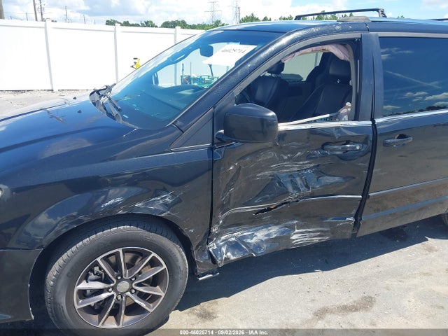 46025714 :رقم المزاد ، 2C4RDGCG9HR589841 vin ، 2017 Dodge Grand Caravan Sxt مزاد بيع