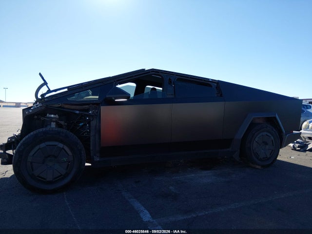 Tesla Cybertruck All-wheel Drive 2025 7G2CEHED6SA076622 Image 14